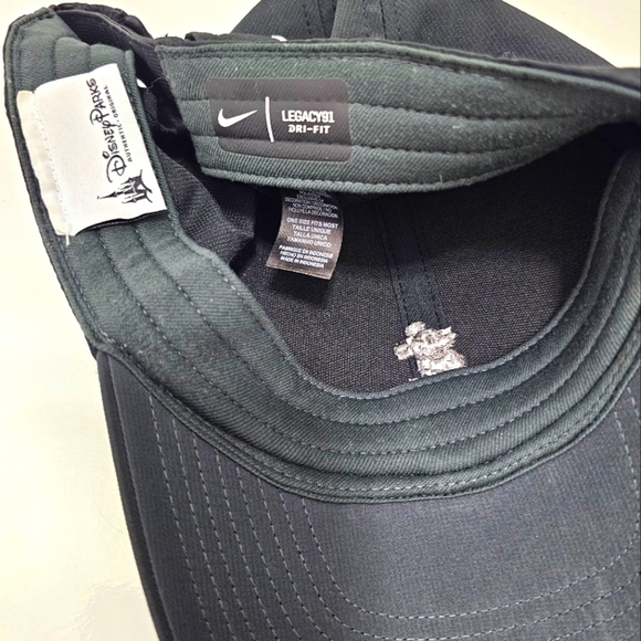 Nike x Disney Black & Grey Mickey Mouse Legacy91 Dri-Fit Baseball Hat - Picture 13 of 15